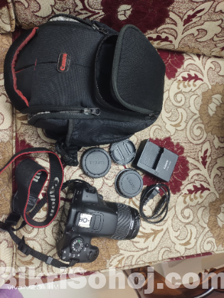 Canon 700D